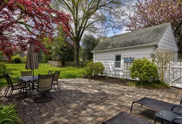 Little Silver, NJ 07739,187 Pinckney Road