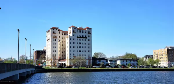 400 Deal Lake Drive #8A, Asbury Park, NJ 07712