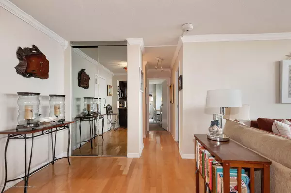 Highlands, NJ 07732,1 Scenic Drive #604