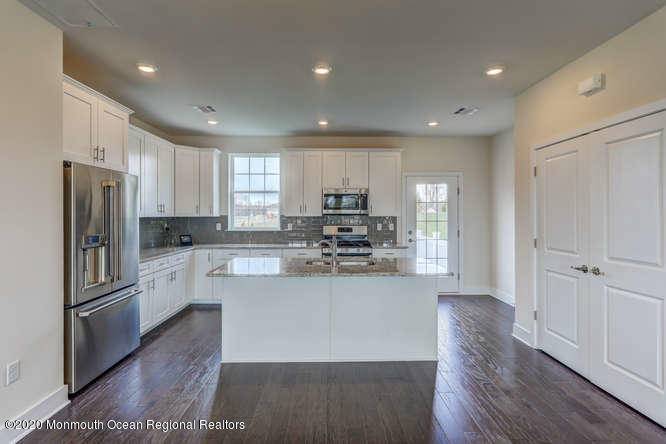 Tinton Falls, NJ 07724,29 Kelly Way