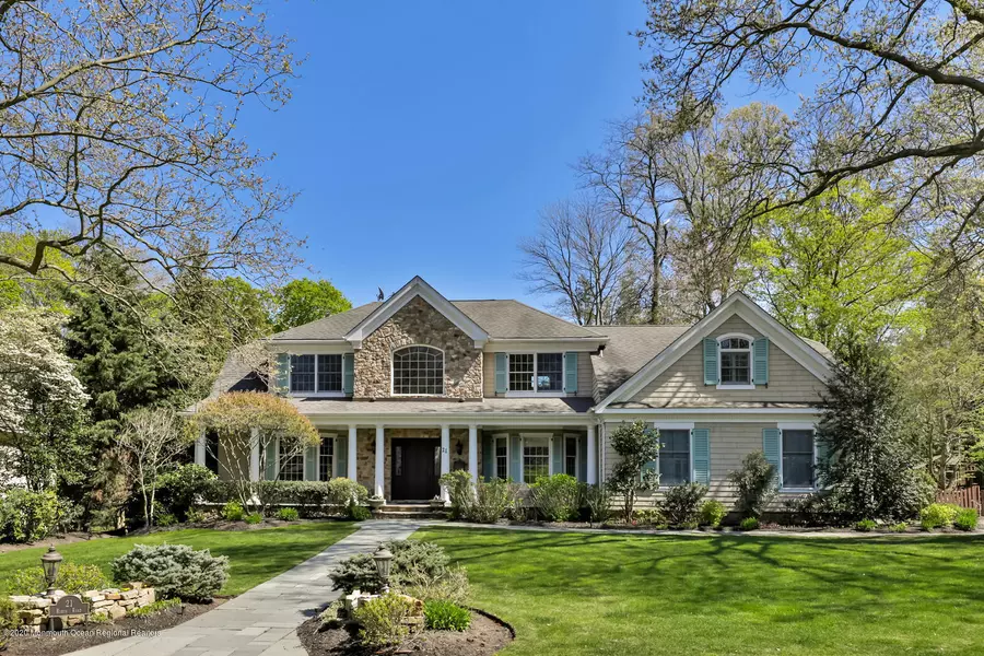 21 Robin Road, Rumson, NJ 07760