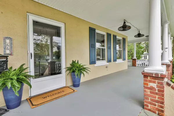 Atlantic Highlands, NJ 07716,66 South Avenue