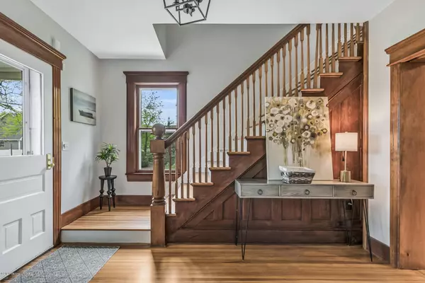 Atlantic Highlands, NJ 07716,66 South Avenue