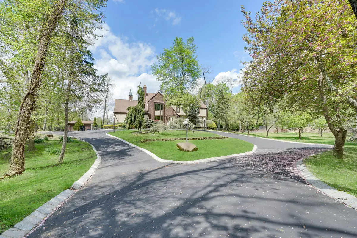 Colts Neck, NJ 07722,4 Hillmont Terrace