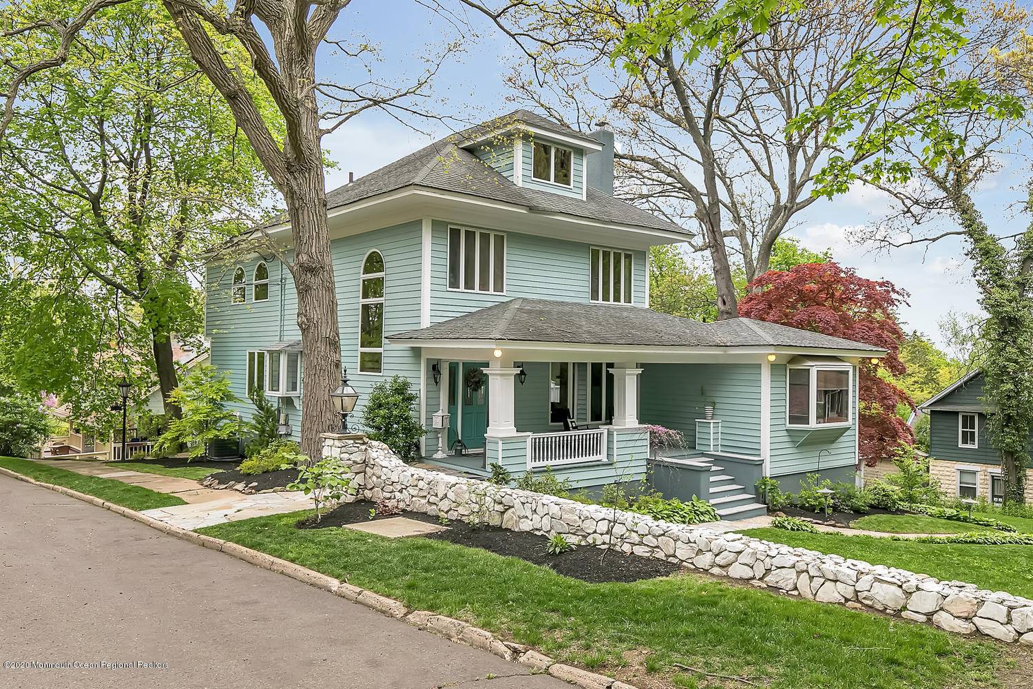Atlantic Highlands, NJ 07716,29 Grand Avenue