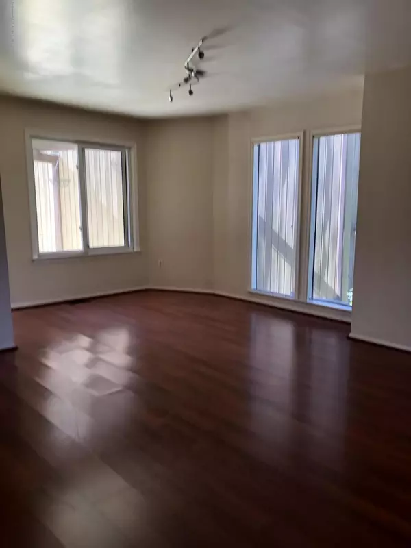 Old Bridge, NJ 08857,217 Silver Lane