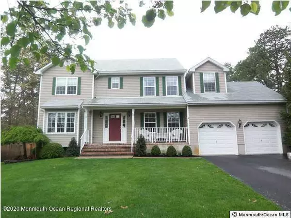 12 Chris Ann Court, Jackson, NJ 08527