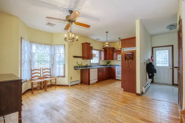 Union Beach, NJ 07735,930 Pine Street