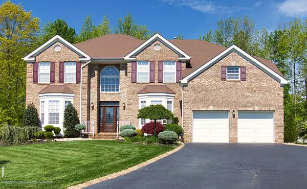 6 Gloria Lane, Monroe, NJ 08831