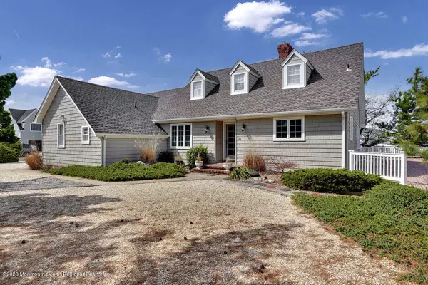 Mantoloking, NJ 08738,326 Bay Lane
