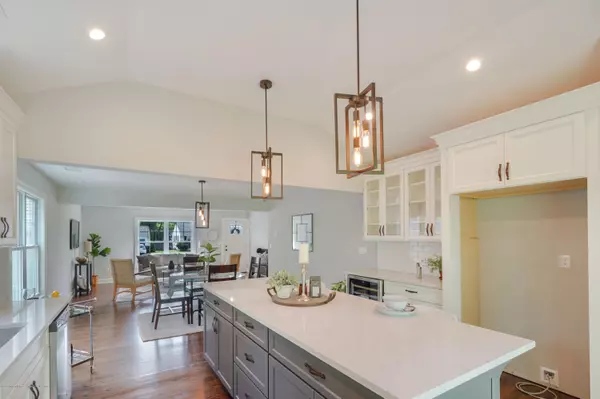 Belford, NJ 07718,595 Hopping Road