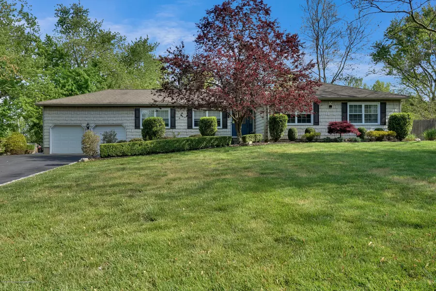 7 Running Brook Drive, Millstone, NJ 08535