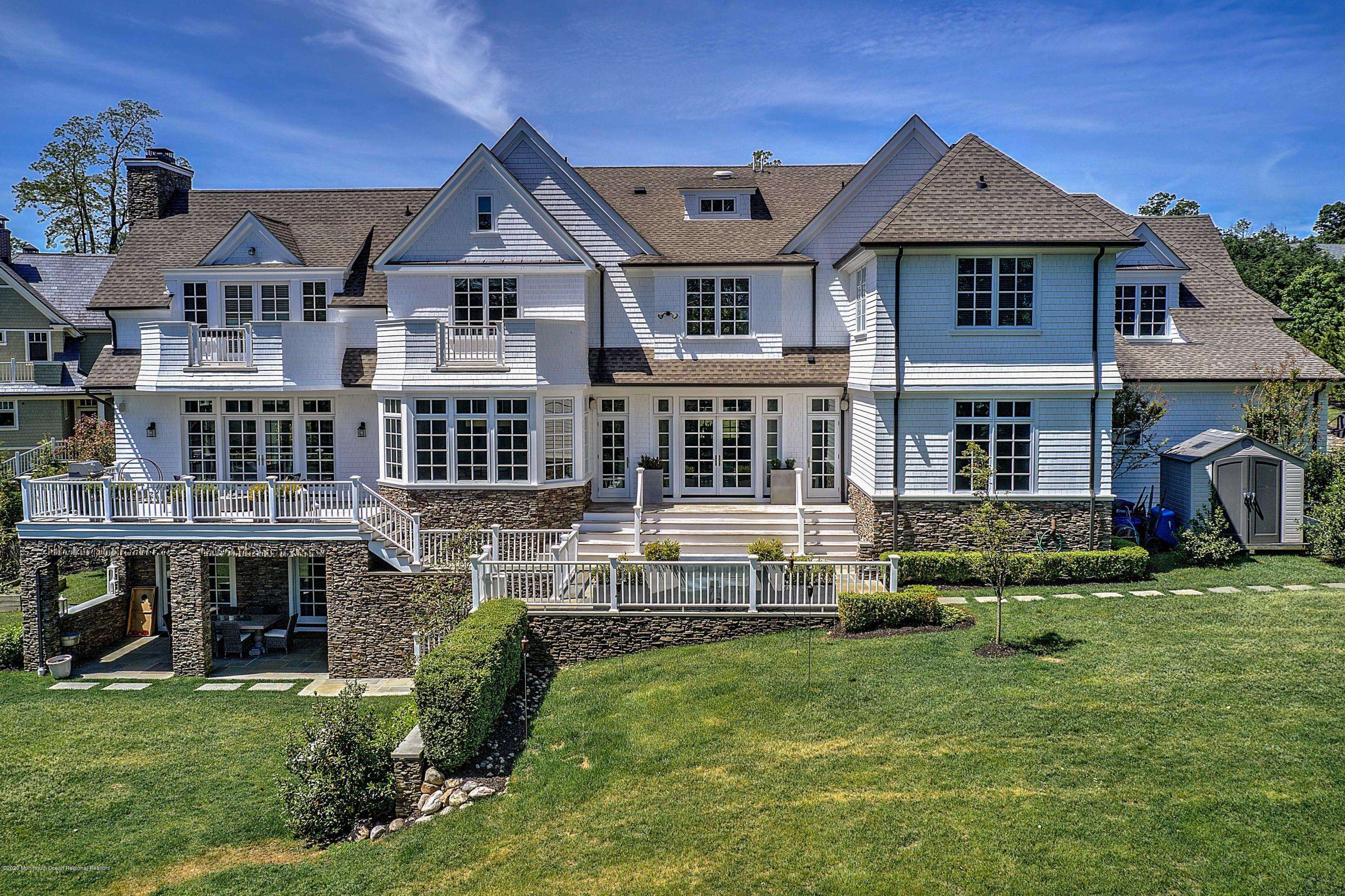 Rumson, NJ 07760,9 Sugar Maple Lane