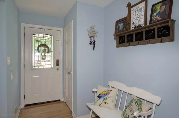 Millstone, NJ 08535,25 Dugans Grove Road