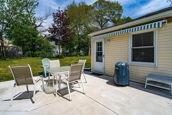 Little Egg Harbor, NJ 08087,120 Cayuga Lake Drive