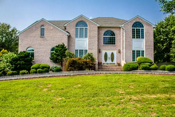 30 Overlook Drive, Jackson, NJ 08527