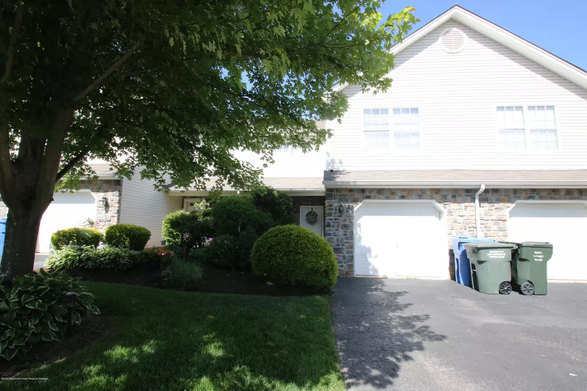 Tinton Falls, NJ 07753,28 Saratoga Court