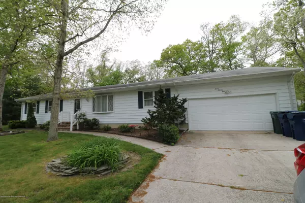 321 Country Club Boulevard, Little Egg Harbor, NJ 08087