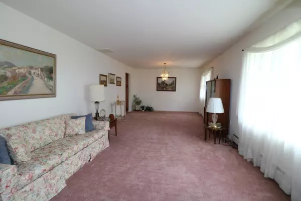 Little Egg Harbor, NJ 08087,321 Country Club Boulevard