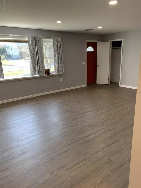 Hamilton, NJ 08619,225 Sandalwood Avenue