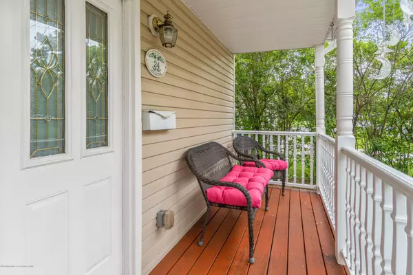 Leonardo, NJ 07737,24 Leonard Avenue