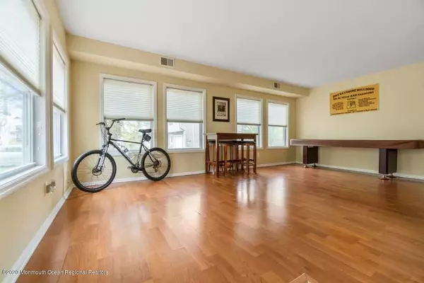 Leonardo, NJ 07737,24 Leonard Avenue