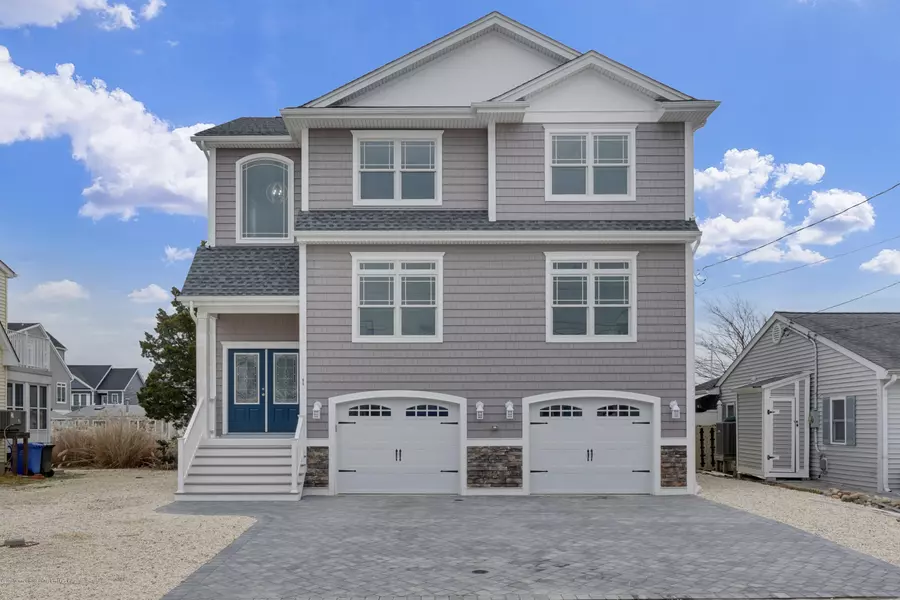 20 Ralph Lane, Beach Haven West, NJ 08050