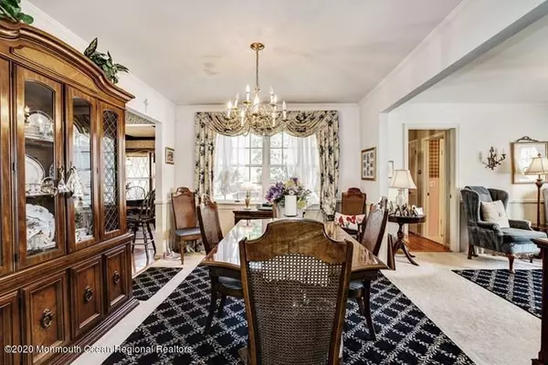 Little Silver, NJ 07739,29 Orchard Place