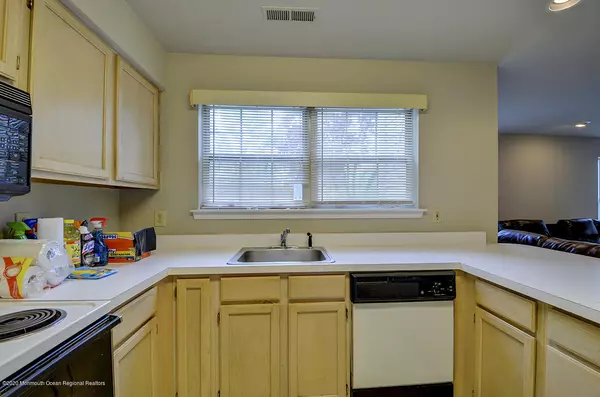 Robbinsville, NJ 08691,211 Walden Circle