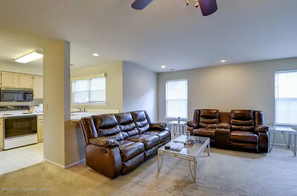 Robbinsville, NJ 08691,211 Walden Circle