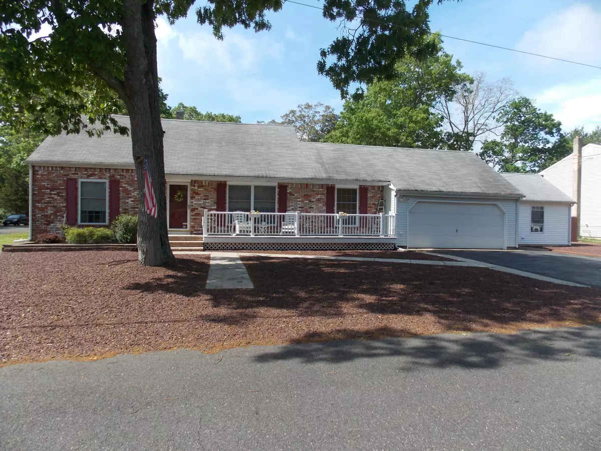 Pine Beach, NJ 08741,727 Linden Avenue