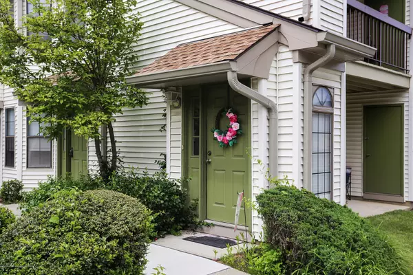 Parlin, NJ 08859,303 Sunshine Court
