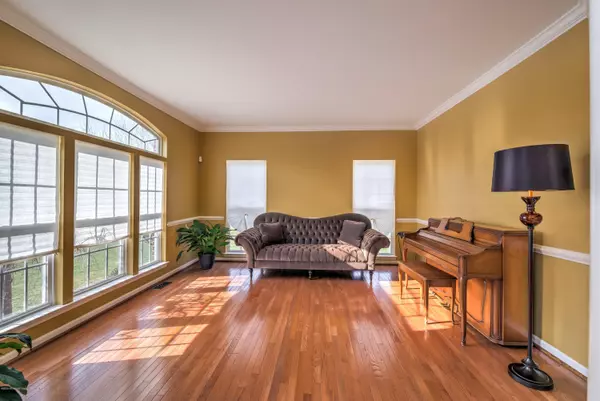 Cream Ridge, NJ 08514,5 Nicholas Court