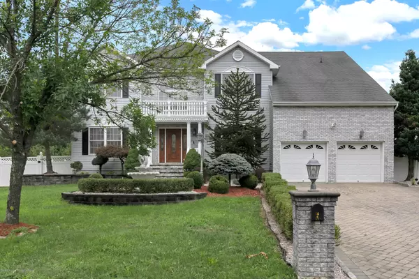 Matawan, NJ 07747,5 Tudor Court