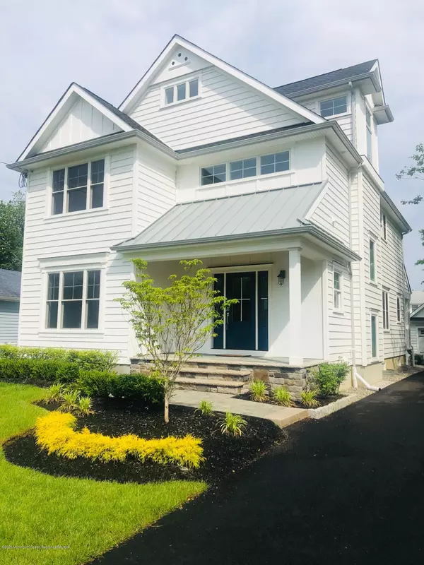 11 Bay Street, Rumson, NJ 07760