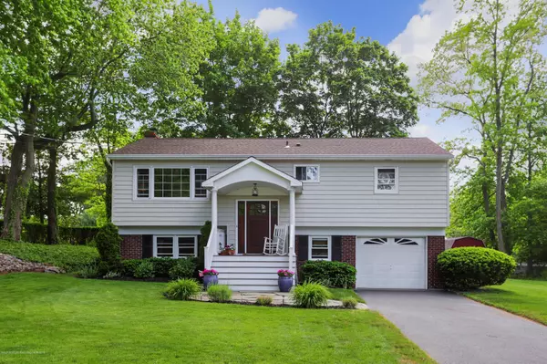 Little Silver, NJ 07739,86 Maple Avenue