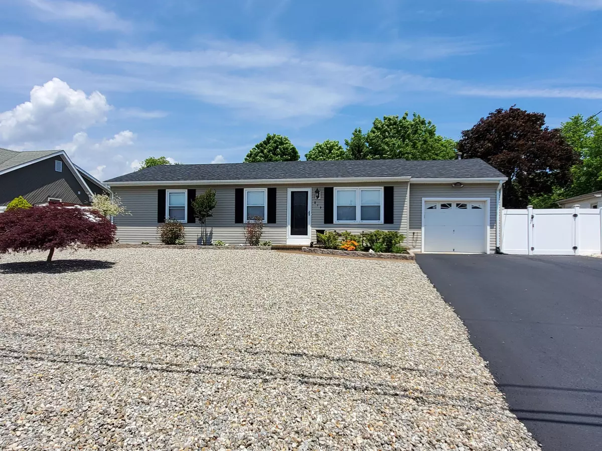 Lanoka Harbor, NJ 08734,816 E Hickory Drive