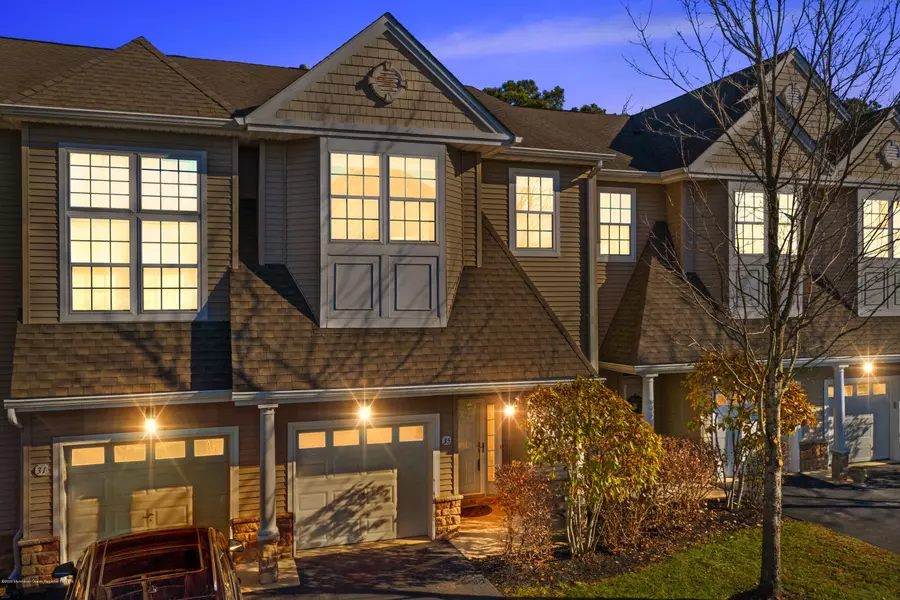 35 Ocean Breeze Court, Manahawkin, NJ 08050