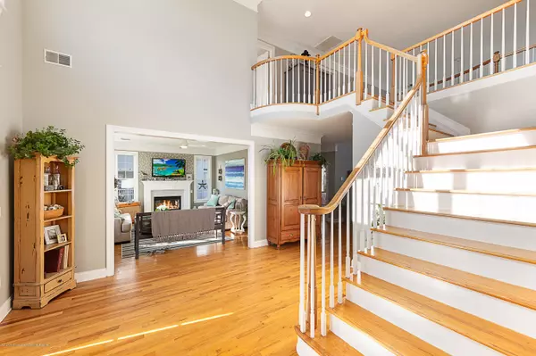 Monmouth Beach, NJ 07750,44 Monmouth Parkway