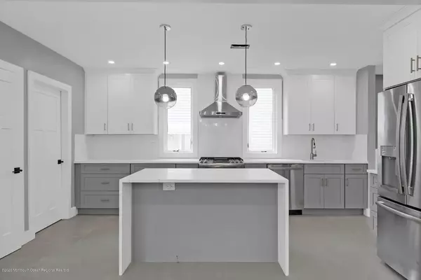 Rumson, NJ 07760,51 Allen Street