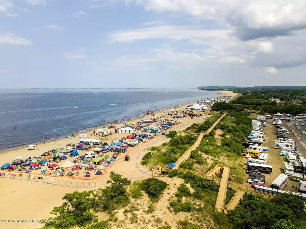 Keansburg, NJ 07734,20 Pineview Avenue