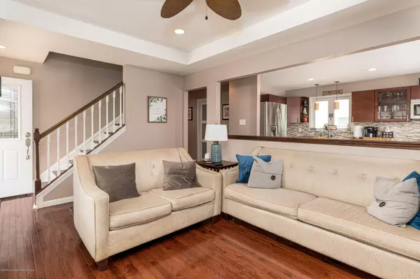 Hamilton, NJ 08620,244 Manor Boulevard