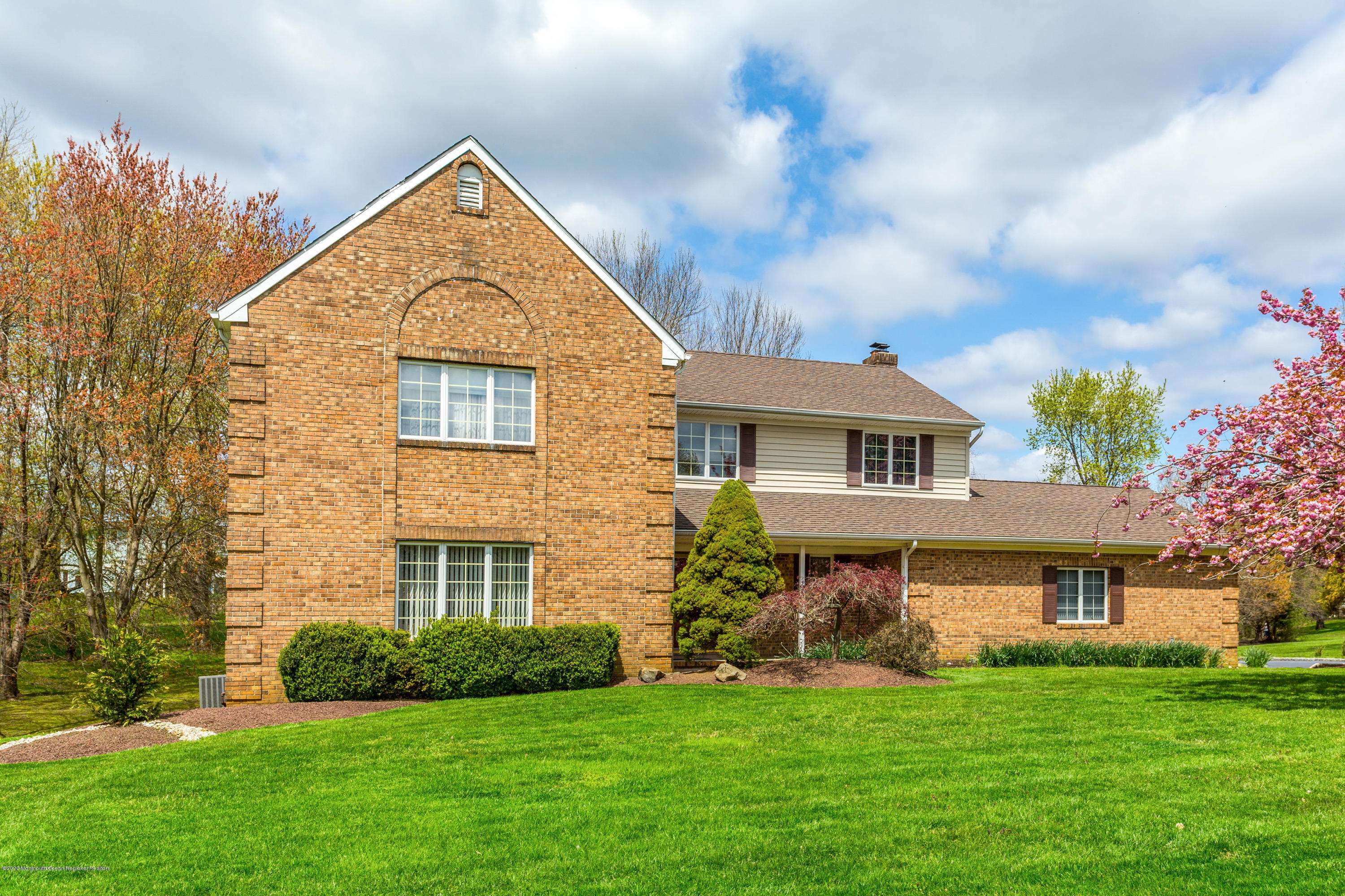 23 Red Hawk Road S, Colts Neck, NJ 07722