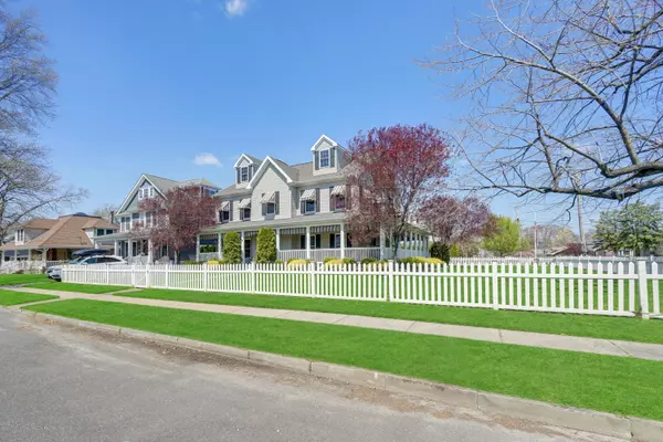 Spring Lake, NJ 07762,402 Worthington Avenue