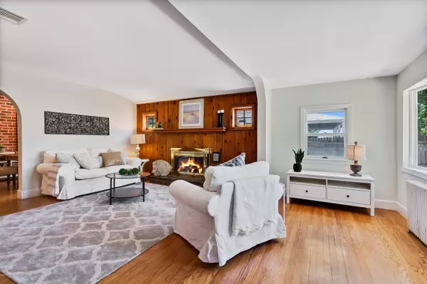 Atlantic Highlands, NJ 07716,170 Monmouth Avenue