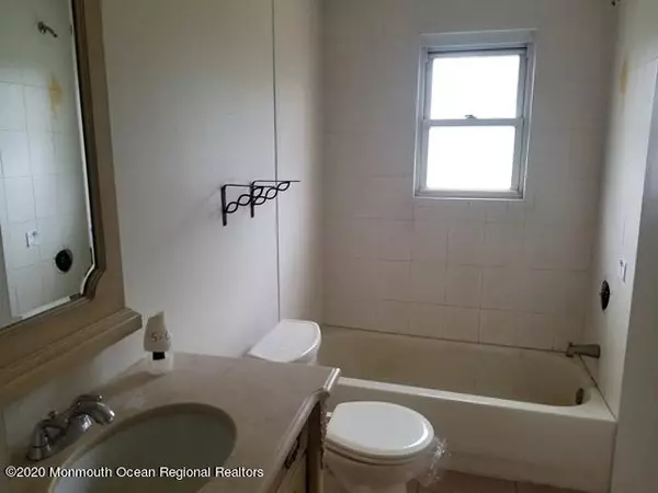 Millstone, NJ 08510,92 Trenton Lakewood Road