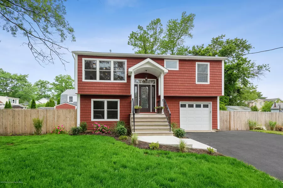 42 Oregon Avenue, North Middletown, NJ 07748