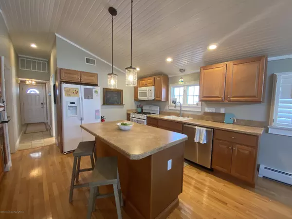 Lavallette, NJ 08735,201 Melody Lane