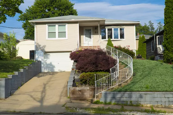 31 Exeter Avenue, Edison, NJ 08817