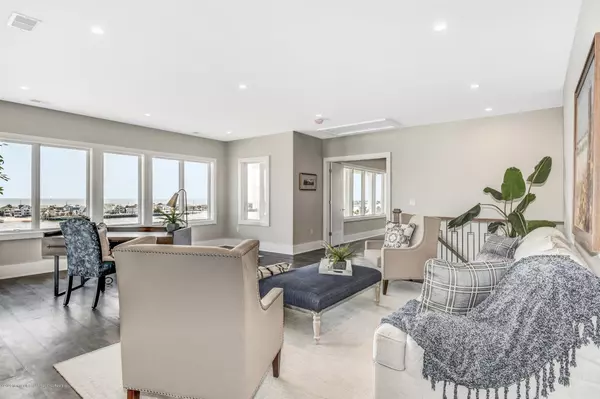 Highlands, NJ 07732,882 Portland Road